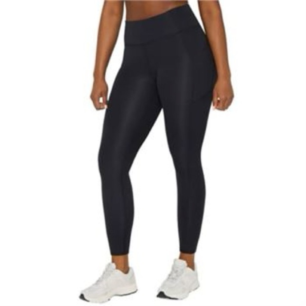NWT Fabletics Midnight Black Leggings size Medium